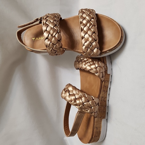 Tahari Gold Open Toe Rope Velcro Closure Cork Heel Summer sandals (girls size 3) - Picture 4 of 15